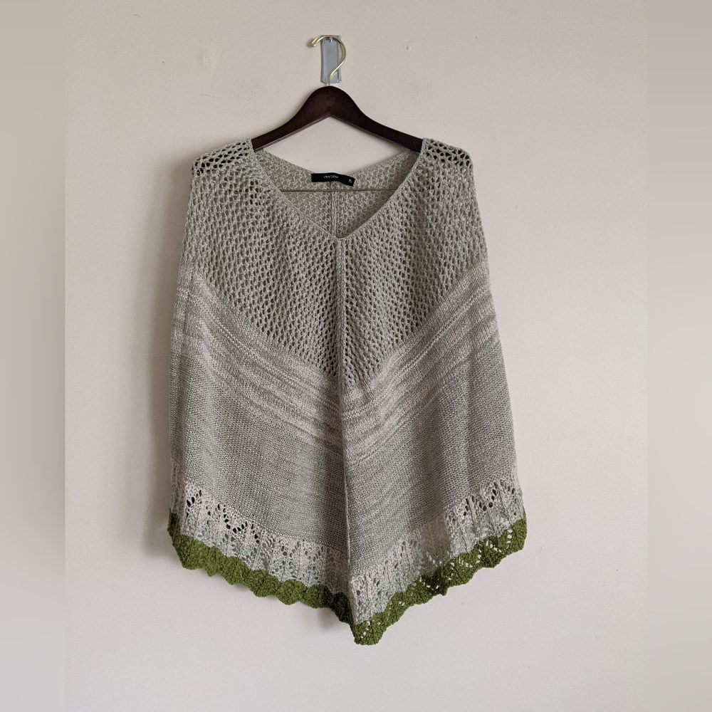 Vertigo Paris Green and Gray Knitted Poncho Sweater XL